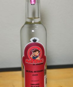 Mezcal artesanal  / Maguey Espadín  / 38%vol. Alcohol  250 ml / Hecho en Oaxaca